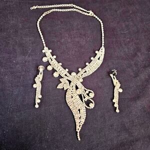 Rhinestone Bib Necklace and Earring Set Silver Tone Statement Costume Wedding